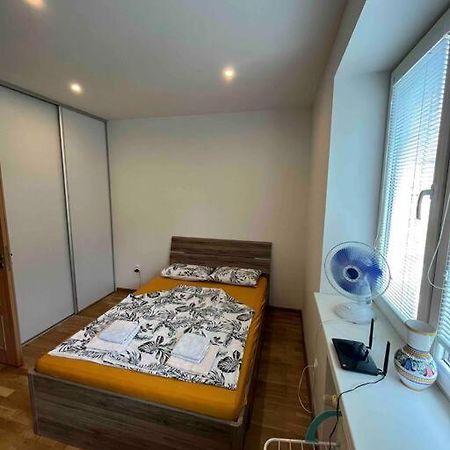 Brand New Apartment In The Heart Of Bratislava Exterior foto