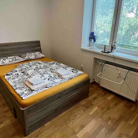 Brand New Apartment In The Heart Of Bratislava Exterior foto