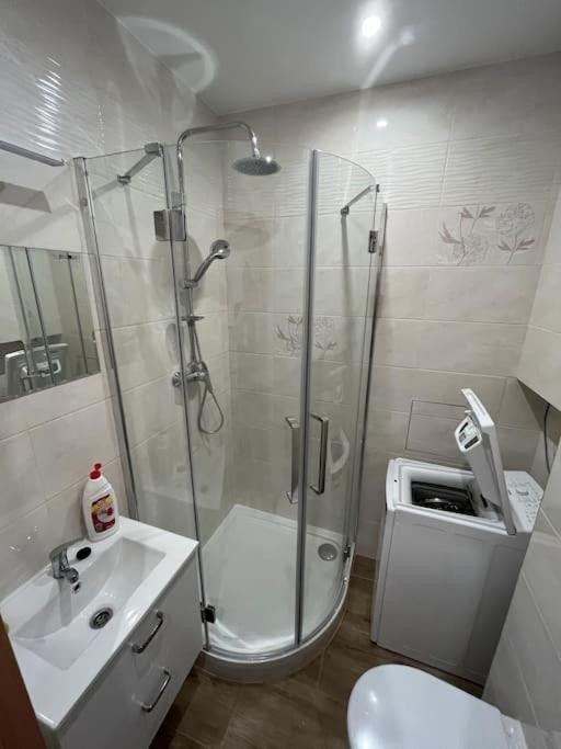 Brand New Apartment In The Heart Of Bratislava Exterior foto