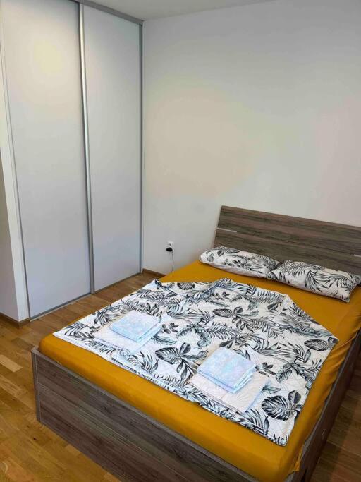 Brand New Apartment In The Heart Of Bratislava Exterior foto